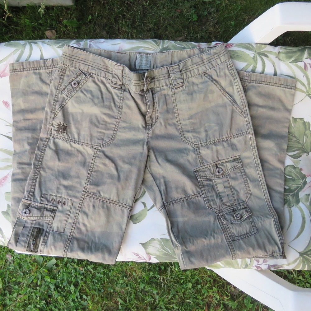Aeropostale Camo Pants